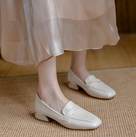 ローファー レディース 小さいサイズ 痛くない 柔らかい 履きやすい かかとなし ローヒール オフホワイト