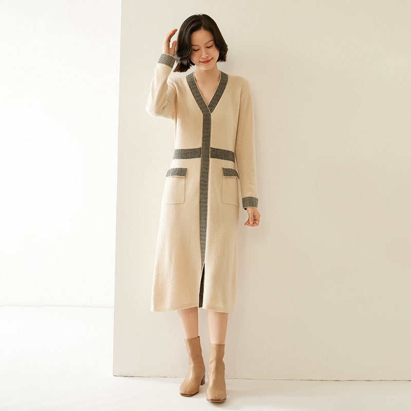 カシミヤ ニット ワンピース ロング Vネック ポケット付き オフィス映え きれいめ 上品_レディース_秋冬_長袖 カーディガン風 ゆったり_ライトベージュ/ブラック_M-XL